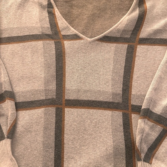 Ann Taylor factory crop sweater! Beautiful 😍 - Picture 4 of 4